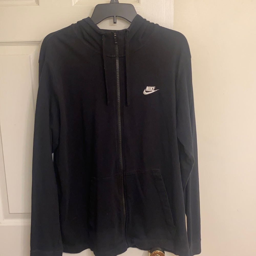 Nike hoodie in black, rarely worn in good condition, size men XL